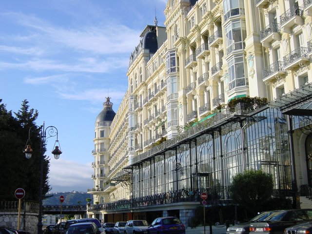 Main entrance of the Hotel Regina