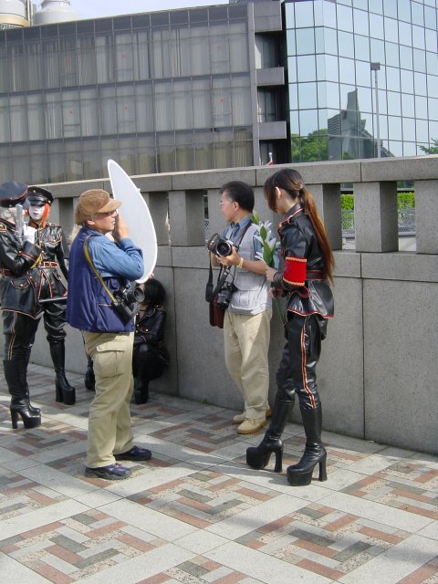 Harajukettes et photographe, Harajuku, Tokyo, Japon.